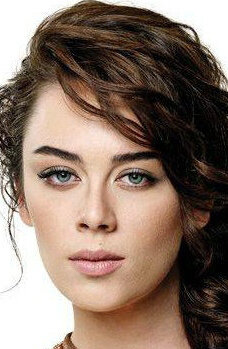 Demet Evgar